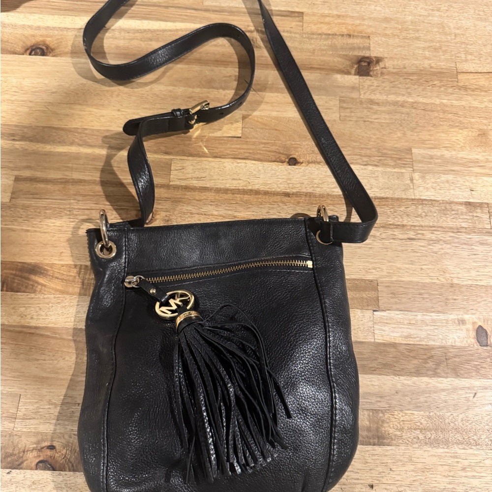 Black Leather Michael kors Crossbody Bag